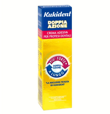 Kukident Linea Protesi Dentali Doppia Azione Crema Adesiva Protettiva 60 g